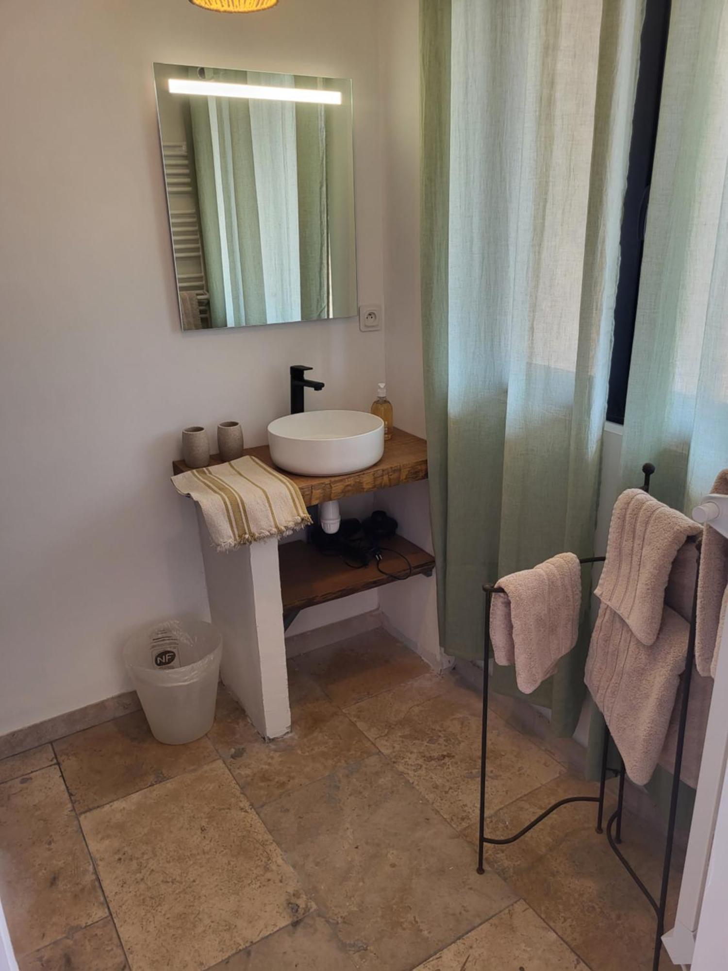 Bastide De La Madeleine Bed and Breakfast Pougnadoresse Buitenkant foto